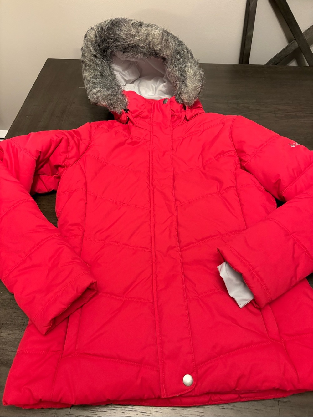 Columbia Pink Women’s Small Hooded Puffer with Faux Fur Trim